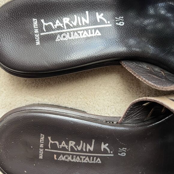 Aquatalia By Marvin K Taupe Nubuck Leather Slide Flat Sandal Women 6.5 Laser Cut - Picture 13 of 16